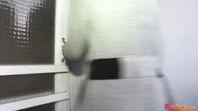 Hot casual fuck in a hallway