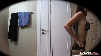 HALF-INDIAN/HALF-THAI WHORE GETS PUMPED AND DUMPED ON SPYCAM