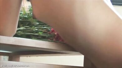 Treat	:Flowers and Cum