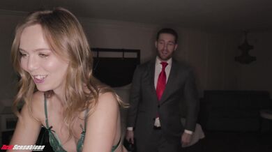 Stella Sedona Keeps It Nice And Tight For Her Boss