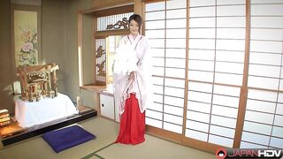 Kimono Lady Anna Kirishima is a real japanese beauty