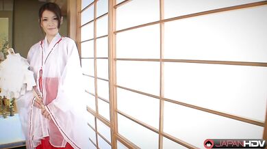 Kimono Lady Anna Kirishima is a real japanese beauty