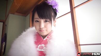 Kimono Lady Tsuna Kimura is a real japanese beauty