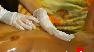 Kinky dyke babes strapon fucking in luscious threesome
