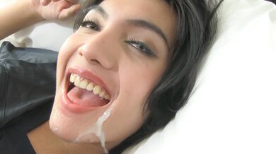 Sofie	:	Brooklyn Be Mine Jerk Off Facial