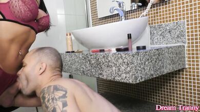 Sexy Transsexual Bianca Reis Applies Her Makeup While a Guy Sucks Her Cock