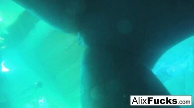 Sexy showering off with Alix Lynx