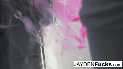 Jayden Decides To Play With Her Amazing Pussy