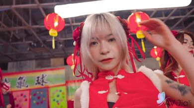 Everyone knows that night markets are controlled by the mafia. But this