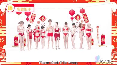 Watch Li Zhiyan sucking this massive dick and getting ravished by it in