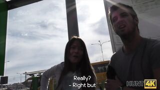 Tricky guy fucks for cash hot chick who needed accommodation