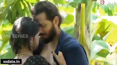 PREMI PREMIKA KI OUTDOOR CHUDAI