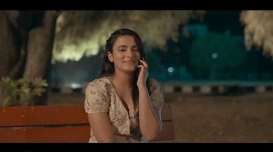 BUS ME RAVI NE CHALAI JOYTI KI CHUT ME UGLY