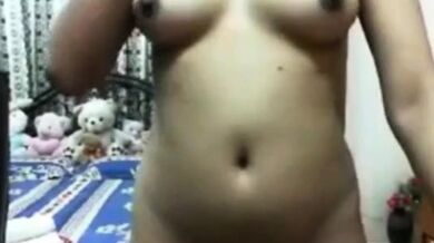 Roza's Big Indian Tits Tease on Webcam