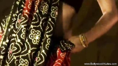 Classic Indian Beautiful Girl So Naked