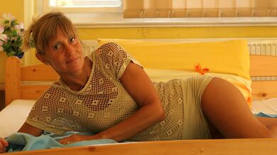 This housewife loves to play around