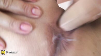 Horny mature Magnolia loves her special toys