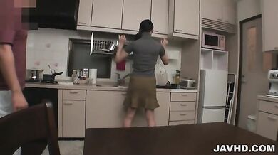 淫乱若奥様はザーメン大好き～若林美保