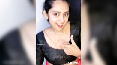 Tamil Girl Navel Show In Tango Live - Show Gurl