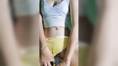 Bokep Indo Emilia Tocil Colmek Pake Dildo Bening