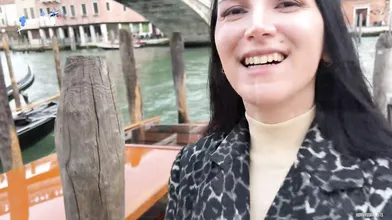 Horny Evadeepthroats a stranger in risky Venice. Perfect body, long hair, Italia