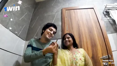 Smoking warm milf bhabhi ji, let's get lost in love and XXX porn!