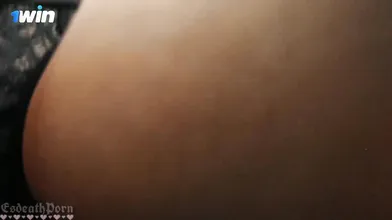 Amateur college tramp with a fat joy button masturbates in the car while driving