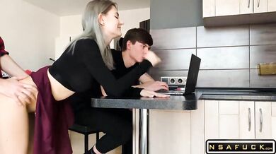 Eva Elfie Facializes the Cum Drunk Girlfriend vol2
