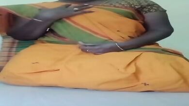 Tamil Kaaju Aunty