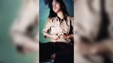 Copot dulu dek seragam sekolahnya