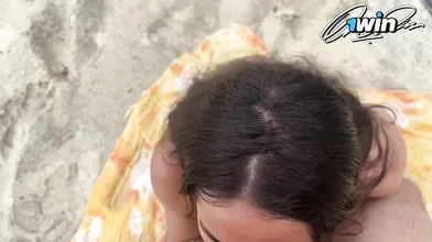 Amateur couple having public bang-out on naturist beach - Cxlila - hottest XXX p