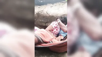 Mallu Hormy Girl Outdoor Kissing Giving Blowjob To Boyfriend