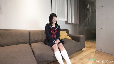 Serina Hirose wears a cute school costume and admits to us that her