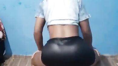 Morena Gostosa Rebolando De Mine Saía