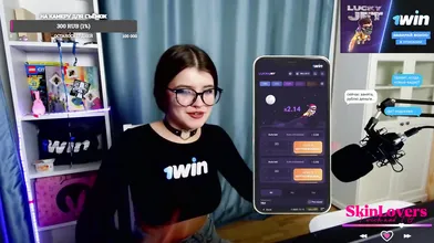 Twitch streamer bare nymph skinloverss gave herself to me during a donation geys
