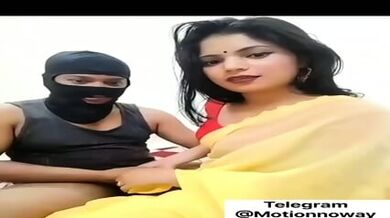 Black Queen With Face Strip Chat Ticket Show Indian - Laura Lion