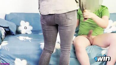 Wow, filthy waitress in hotel room service! hook-up irani with muslim hi