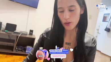 Hot Argentine Milf with giant donk gets porked by her buddy - Eldesc0 FT Cami No