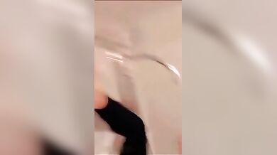 Desi Girl Showing Her Beautiful Body