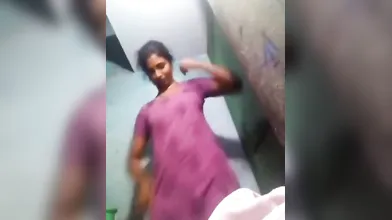 Gouthami sexy lanje removing Nighty and showing black sexy bra and full body