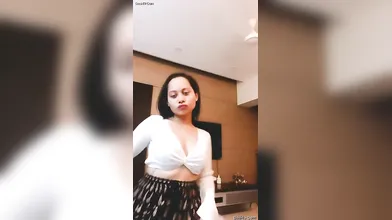 Indain Insta Mode Nude