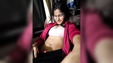 Tamil Kadija Live On Bus
