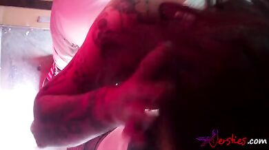 Real outdoor lesbians lick pussy