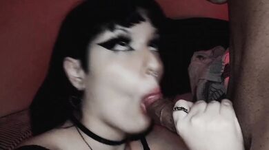 Novinha Emo Adora Chupar A Pica Do Mulato