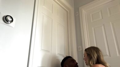 PAWG OF Blonde Claps Her Thick Juicy Ass On BBC