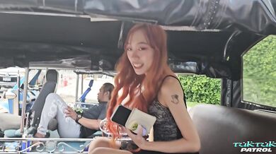 Tuktuk Candy Cola