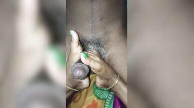 Kerla aunty feetjob