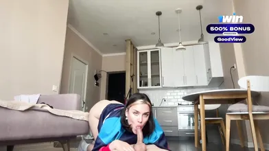 Sexy Russian cowgirl rides like a pro, making amateur porn truly amazing!