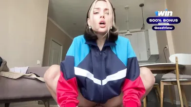 Sexy Russian cowgirl rides like a pro, making amateur porn truly amazing!