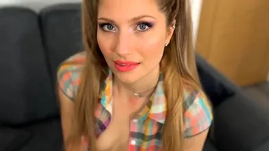 DownBlouse Jerk - stephanie carter too hot